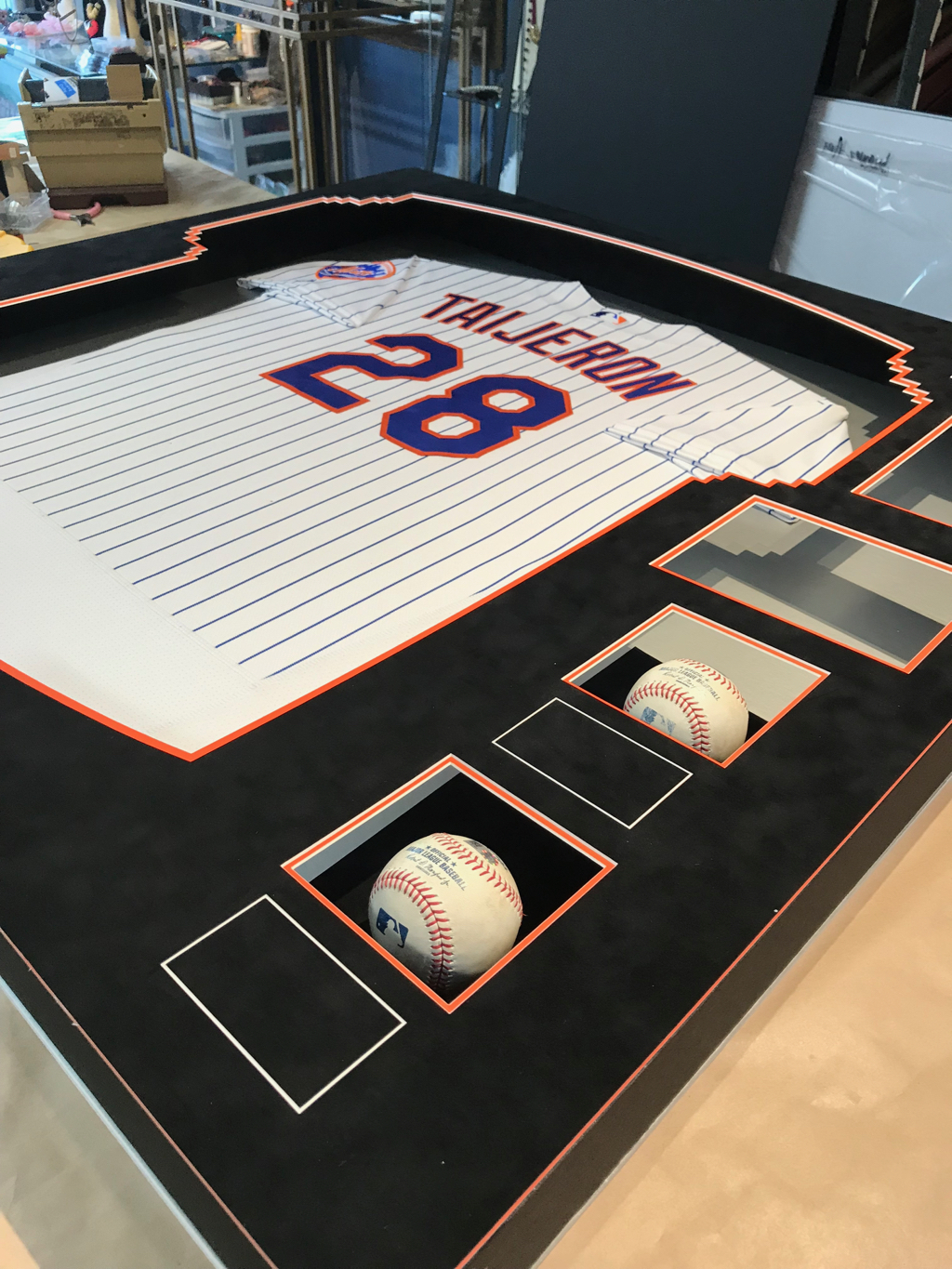 NY Mets Colors and Memorabilia Mounting